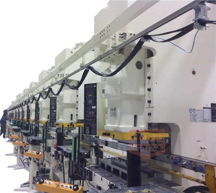 連桿式機(jī)械手在多工序沖壓自動(dòng)化中有哪些作用？