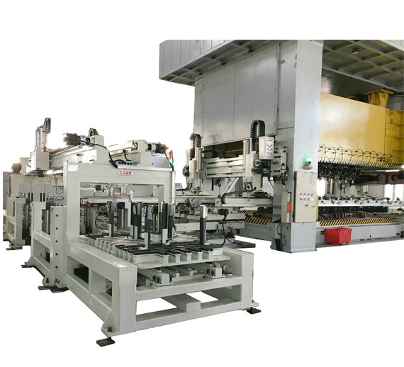 三次元沖床機(jī)械手適合哪些行業(yè)？應(yīng)用場(chǎng)景詳解