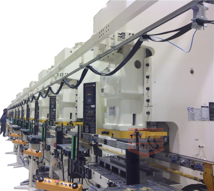 如何做好連桿式機(jī)械手安全保障工作？